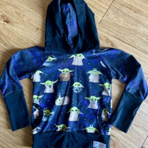 Kids baby yoda raglan with pockets